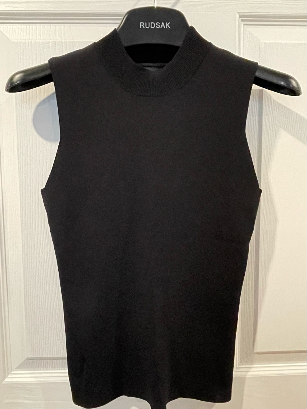 RUDSAK Sleeveless Mock Neck Tank Top in Black medium